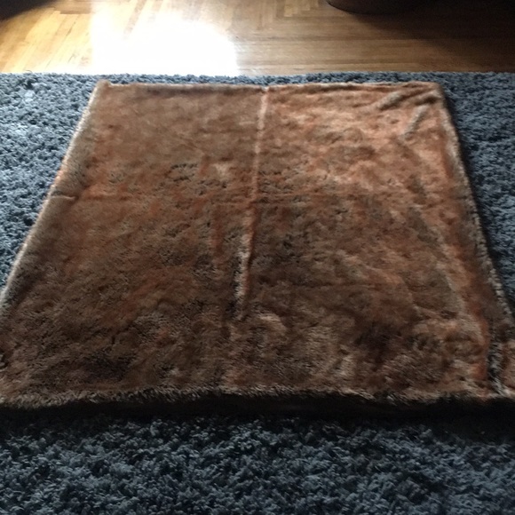 Restoration Hardware Coyote Luxe Faux Fur Throw - Picture 9 of 12